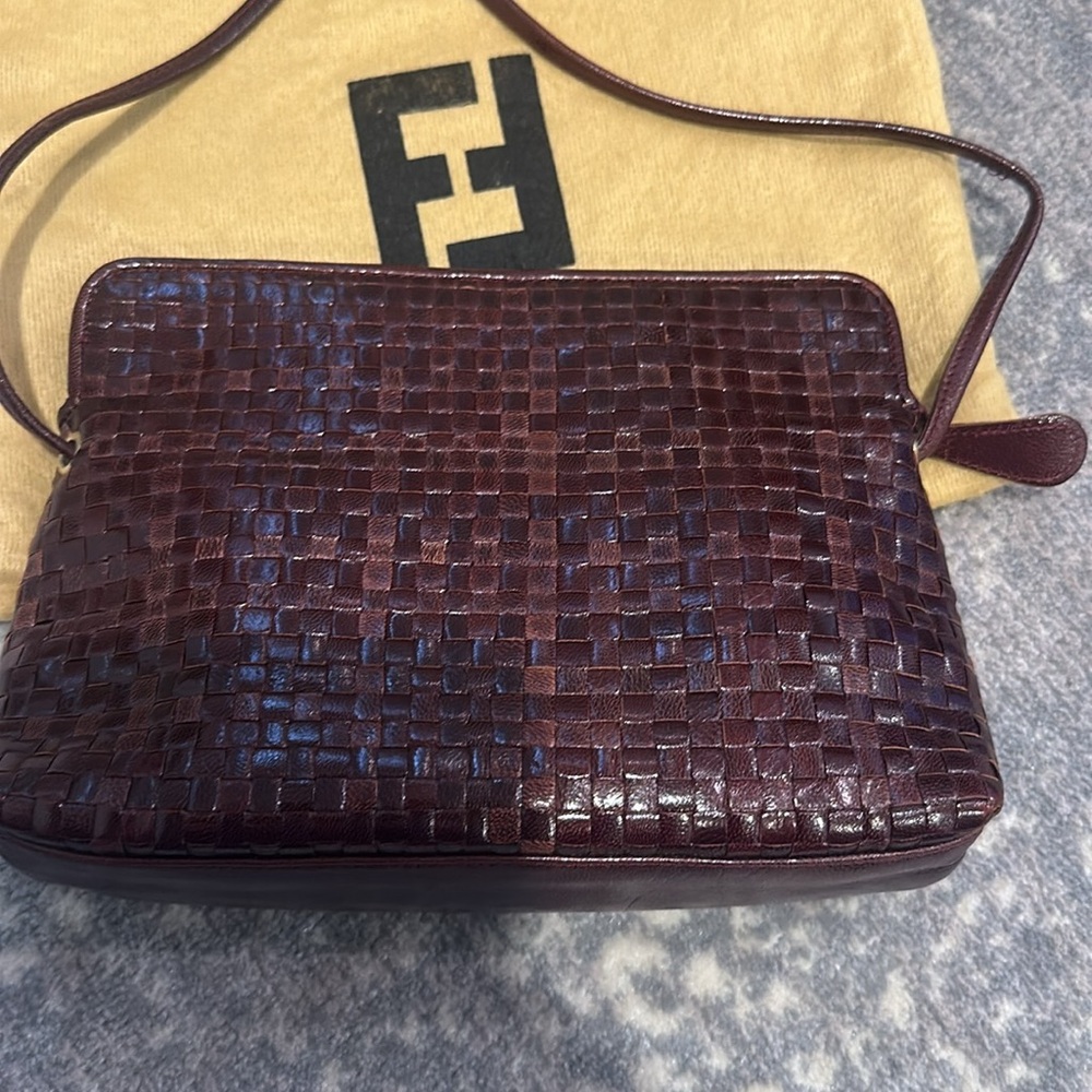 FENDI VINTAGE ROSEMOND WINE WOVEN BAG 6 1/2 x 9 x 3. - Picture 9 of 12
